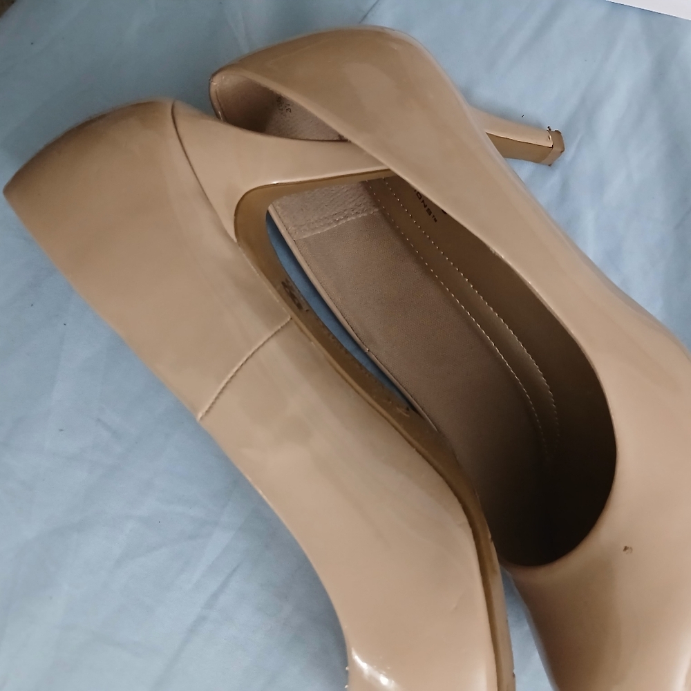 Womens shoes